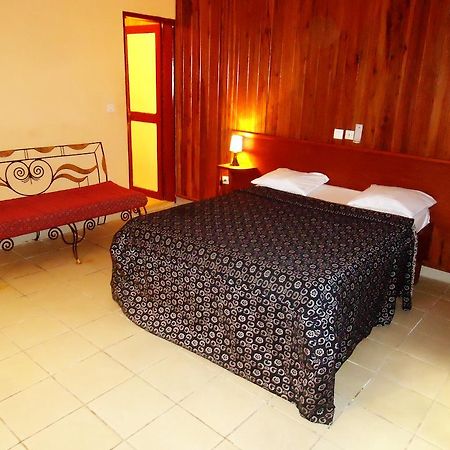 Saffana Hotel Douala Cameră foto