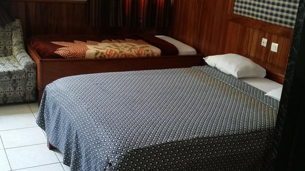 Saffana Hotel Douala Cameră foto