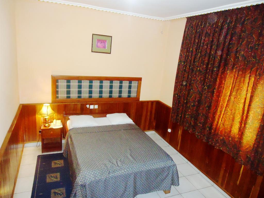 Saffana Hotel Douala Cameră foto
