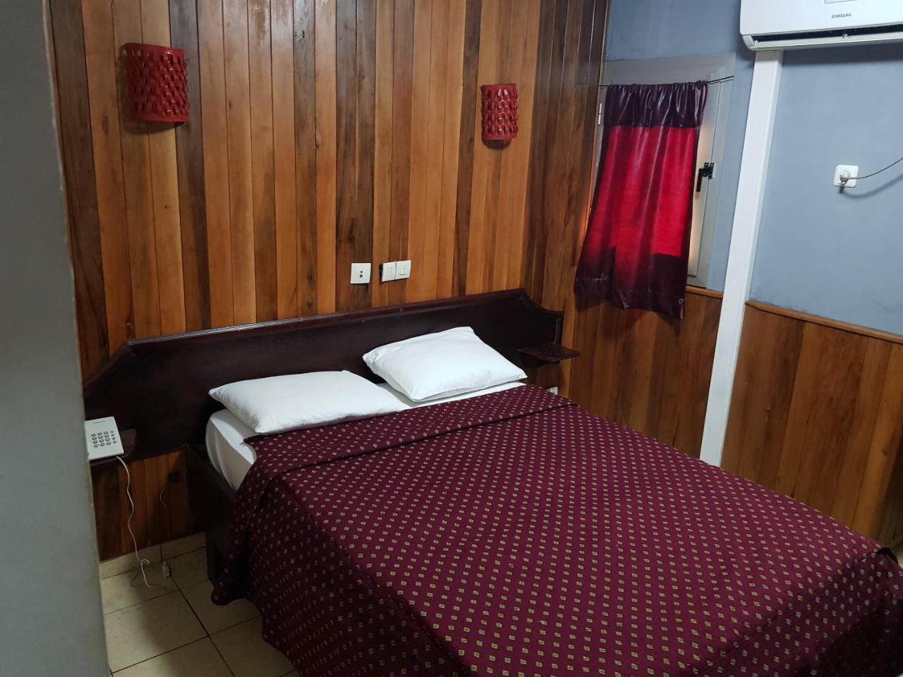 Saffana Hotel Douala Exterior foto
